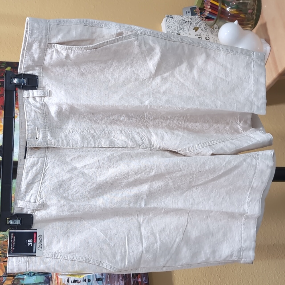 ROUNDTREE & YORKE SHORTS 38 NWT